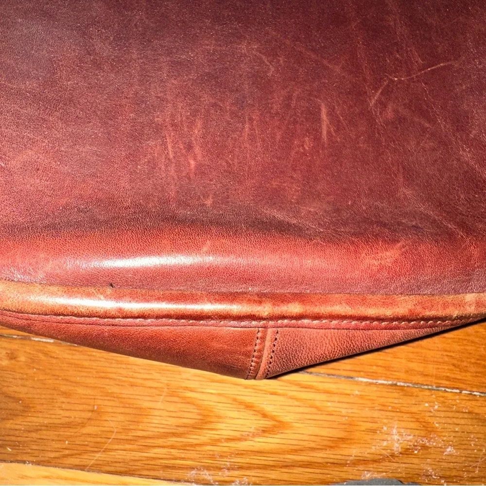 Vintage 1970s-80s Coach Crossbody in Oxblood-Raw Suede Lining - Picture 8 of 10